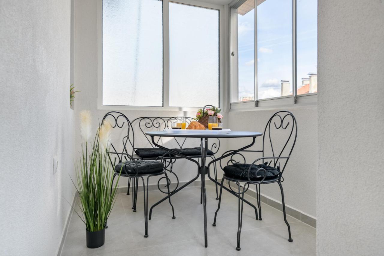 Лукс На Море Luxury Apartment In Downtown With Garage Varna Exterior photo