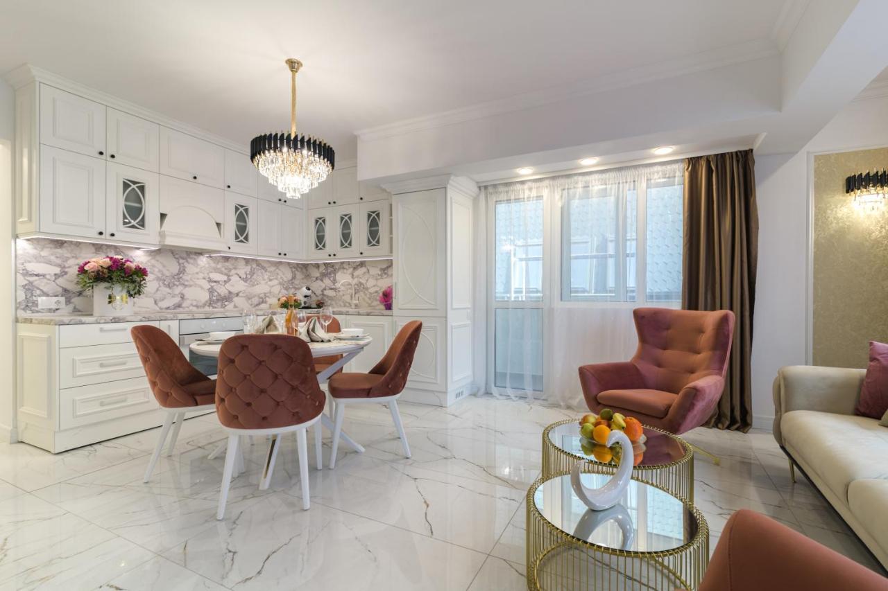 Лукс На Море Luxury Apartment In Downtown With Garage Varna Exterior photo